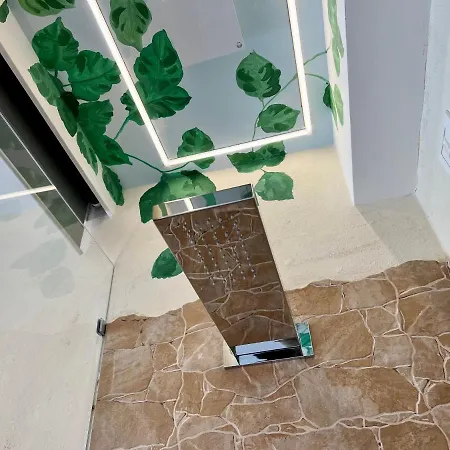 Urban Jungle Bed and breakfast