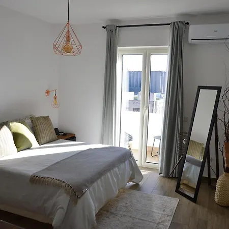 Urban Jungle Bed and breakfast 4*